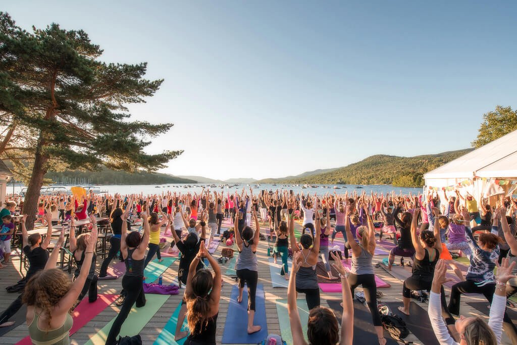 wanderlust-yoga-group-class