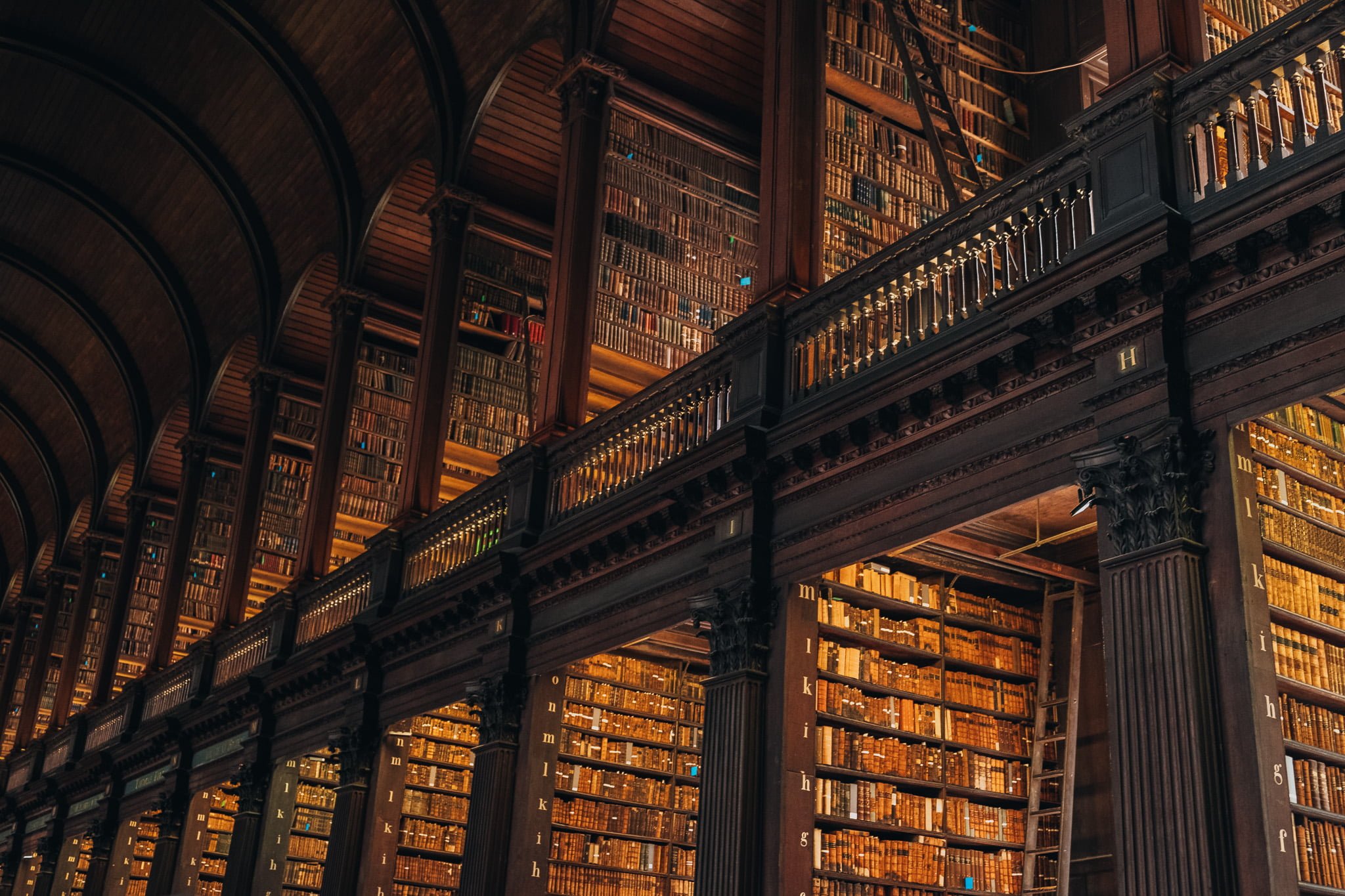 trinity-college-long-room