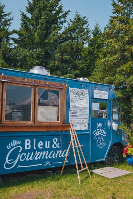 camion-gourmand-bleuets-vire-crepes