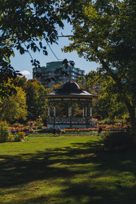 jardins-publics-halifax-gazebo