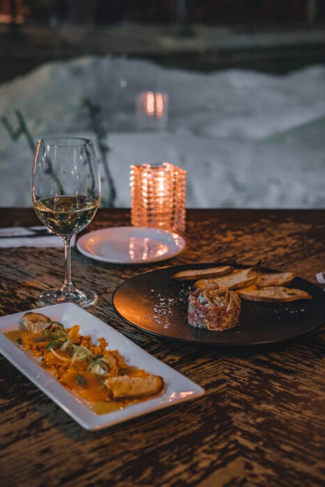 pub-ours-noir-entrees