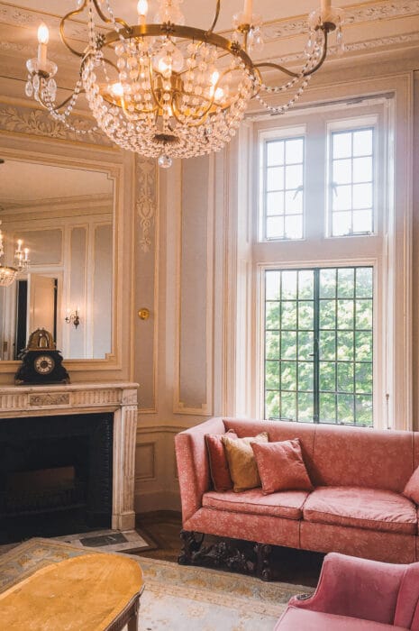 casa-loma-toronto-interieur