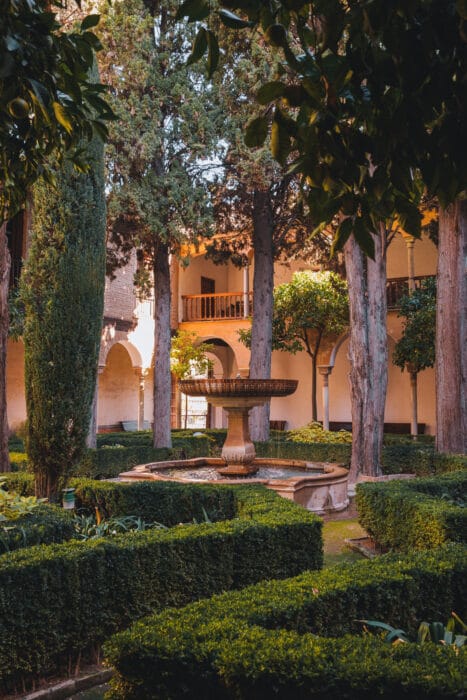 jardin-alhambra-grenade-andalousie