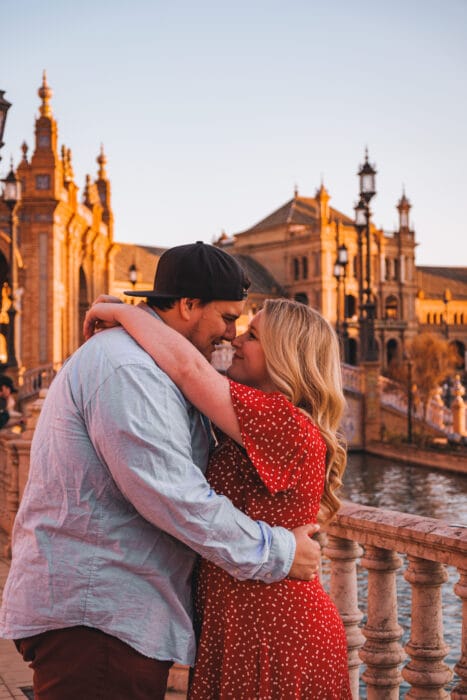 mj-max-plaza-espana-seville-andalousie