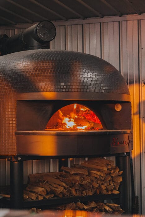 bleuetiere-marland-four-pizza