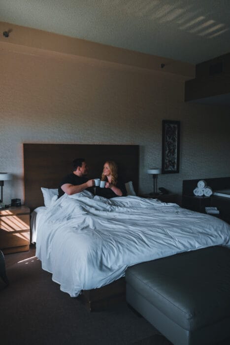 auberge-godefroy-chambre-mj-max-cafe